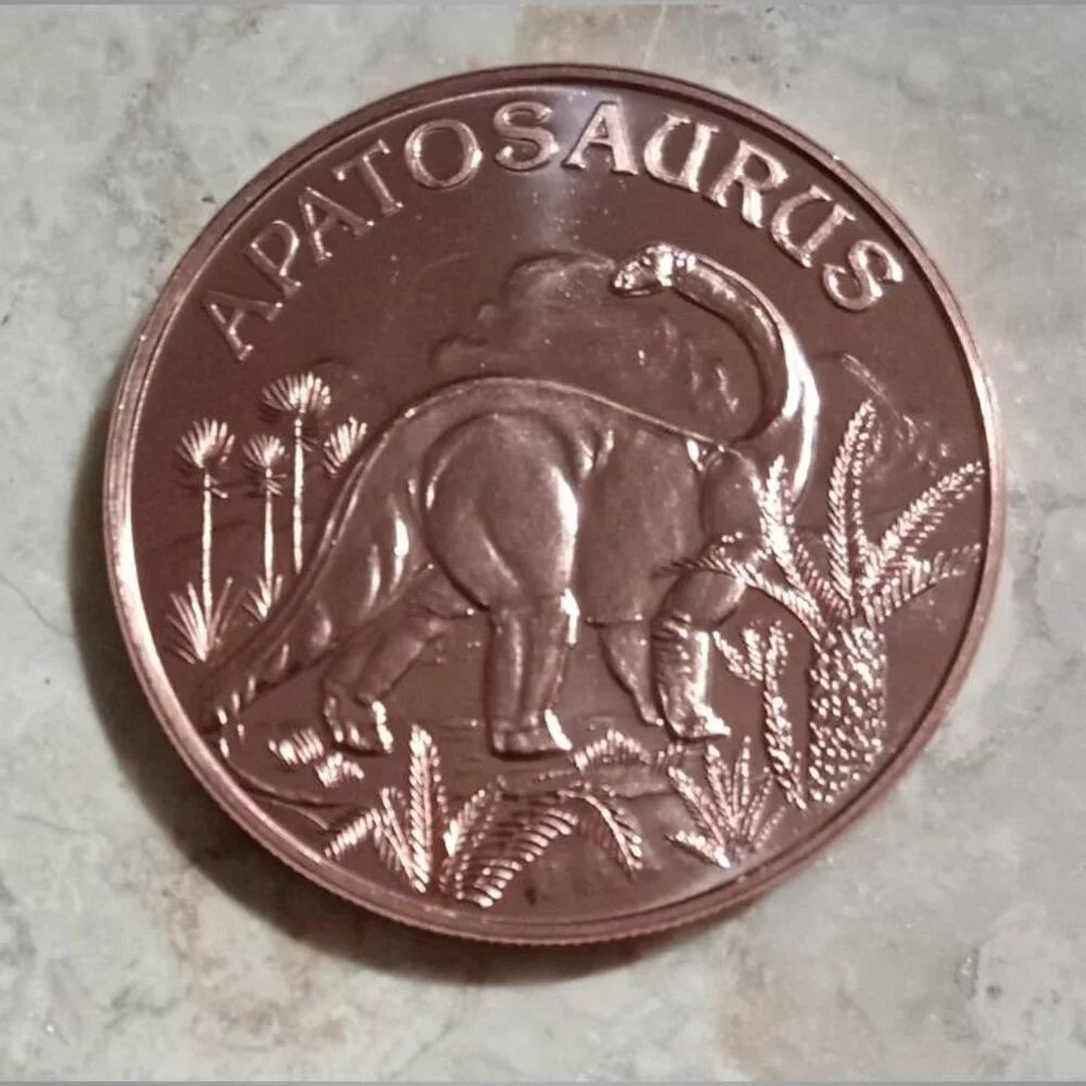Copper coin medallion 1 oz with dinosaur design / eagle and case 02